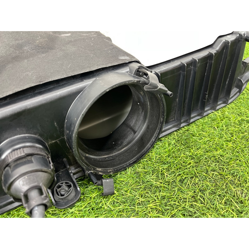 Корпус воздушного фильтра (впускная система) AUDI Q7 4M 2017 3.0 4M0133837AA