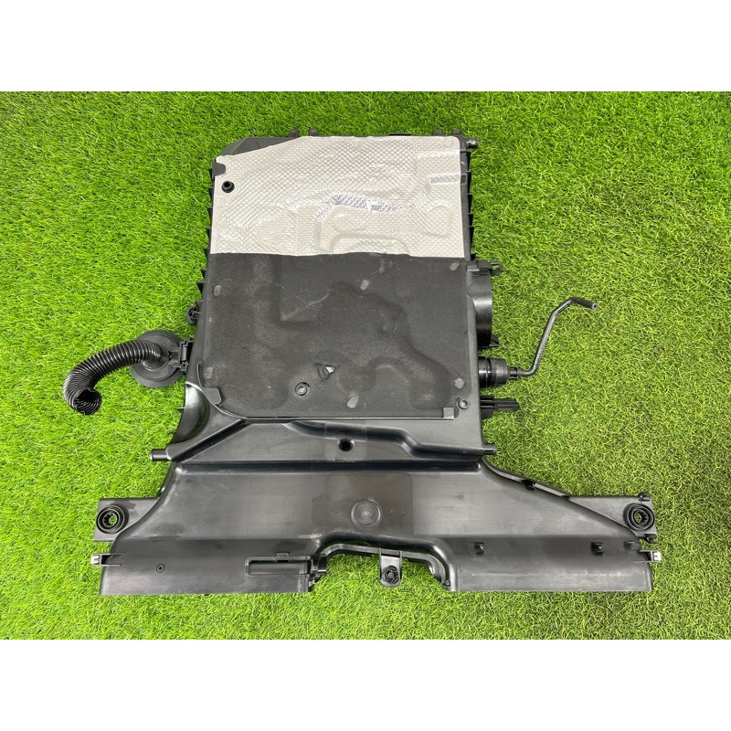 Корпус воздушного фильтра (впускная система) AUDI Q7 4M 2017 3.0 4M0133837AA