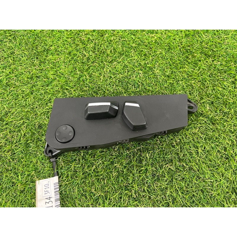 блок регулювання сидіння (закрытая категория) BMW 5-series F10 2011 N63B44 61319275078