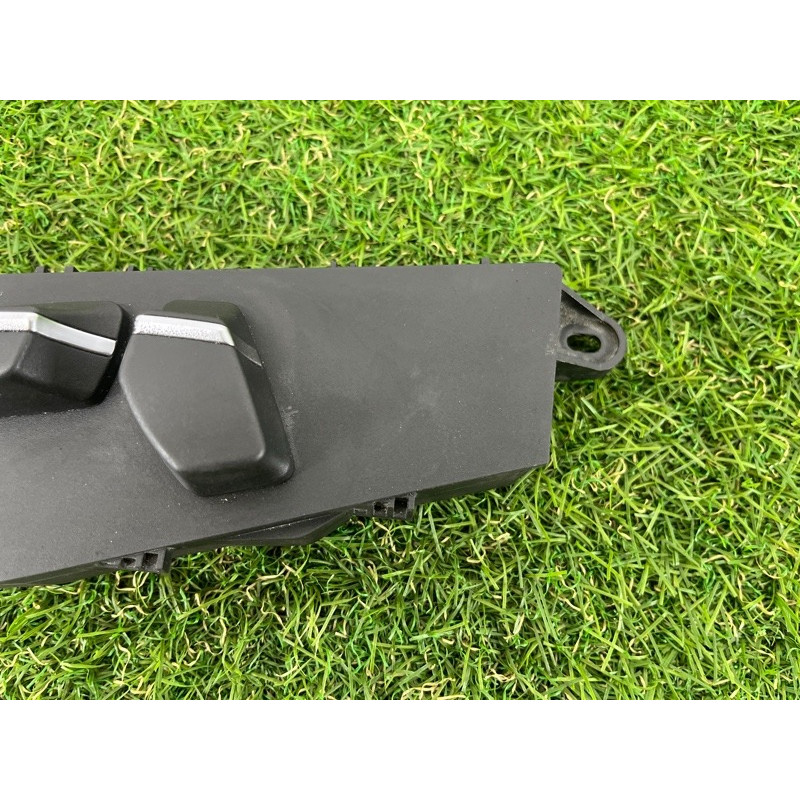 блок регулювання сидіння (закрытая категория) BMW 5-series F10 2011 N63B44 61319275078