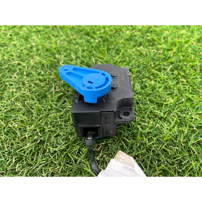 Привод заслонки отопителя (отопление и кондиционирование) Subaru Impreza WRX 2019 72131YC011