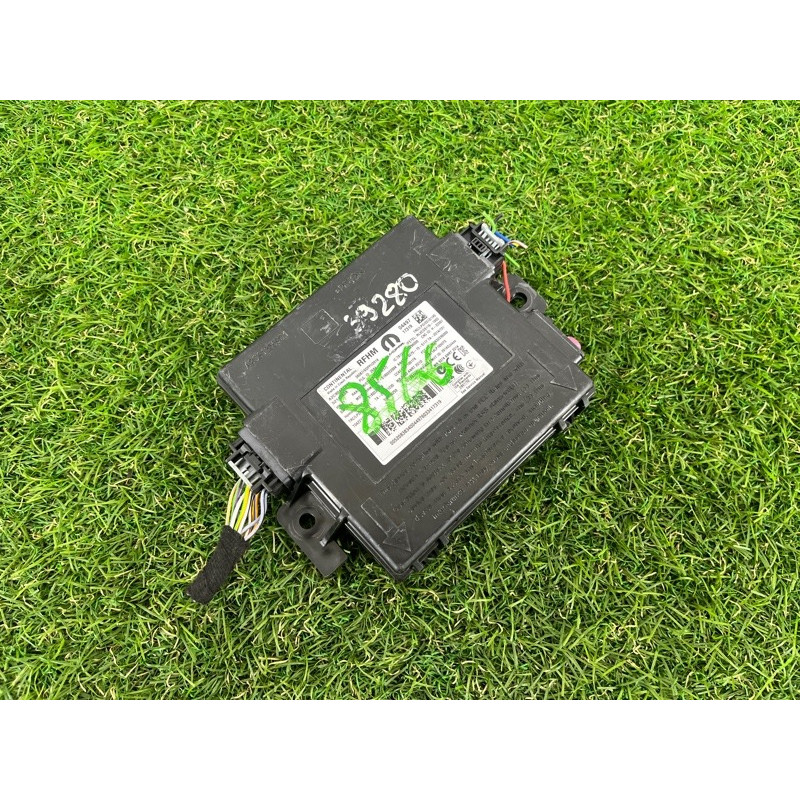 Блок бесключевого доступа (электрика / блок управления) Jeep Renegade BU 2020 2.4 68439572AA