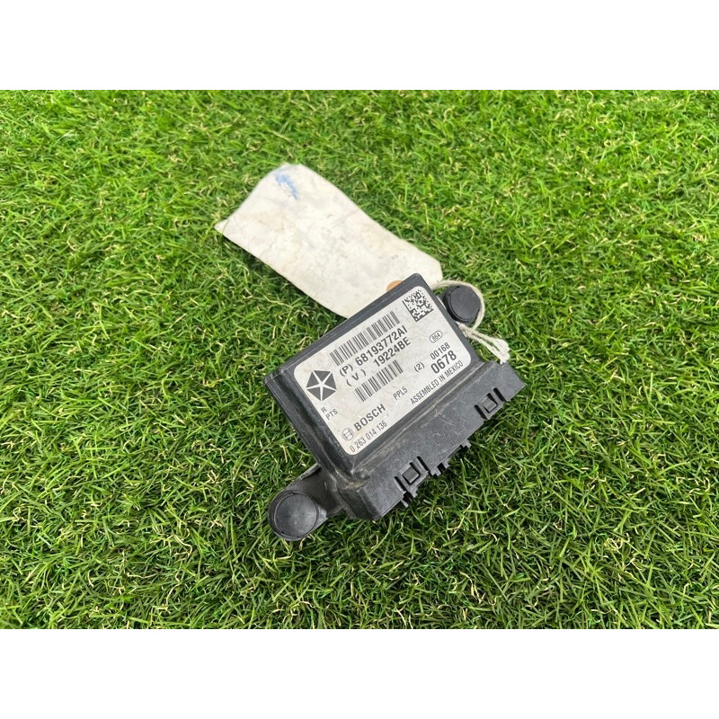 Блок управления парктрониками (электрика / блок управления) Chrysler Pacifica 1 2019 68193772AI