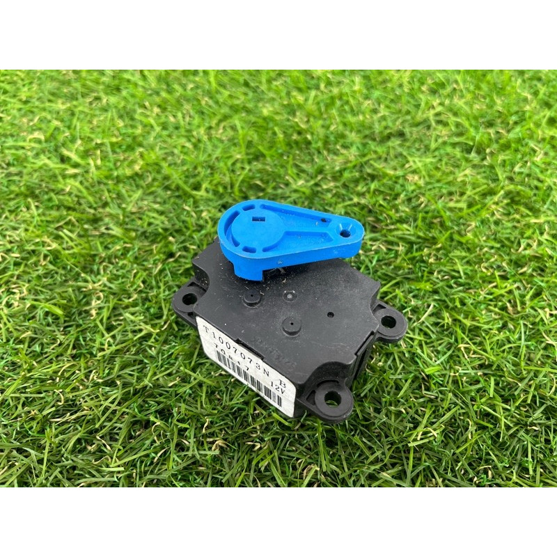 Привод заслонки отопителя (отопление и кондиционирование) Subaru Forester SJ 2015 72131YC011