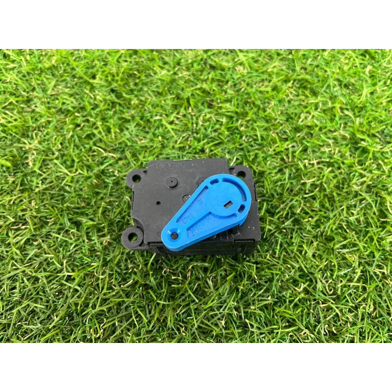 Привод заслонки отопителя (отопление и кондиционирование) Subaru Forester SJ 2015 72131YC011