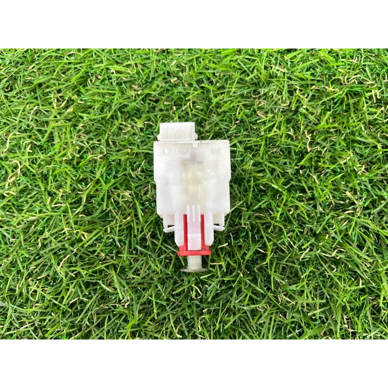 Концевик педали сцепления (электрика / датчики) BMW 5-series E39 1999 M51d25 61318360421