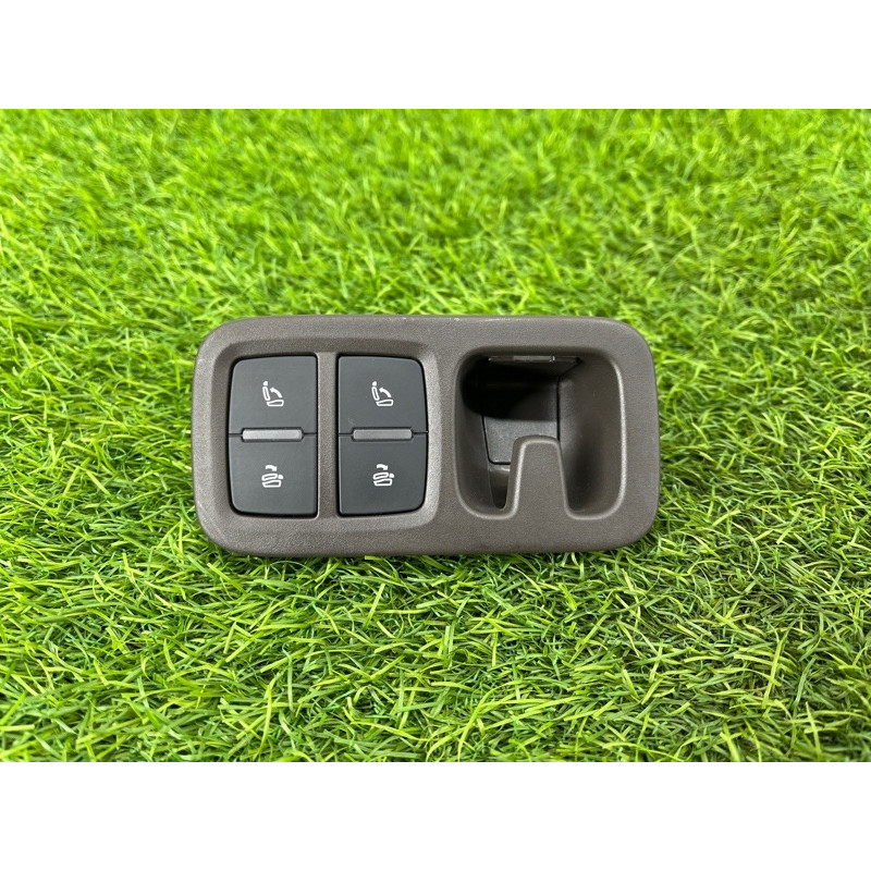 Кнопка складывания сиденья (электрика / кнопки) AUDI Q7 4M 2018 3.0 TFSi 4M0959861B