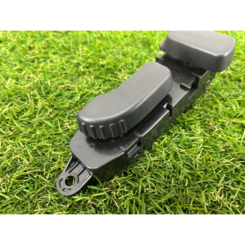 Кнопка регулировки сиденья (электрика / кнопки) Infiniti QX60 L50 2015 3.5 870163JA7A