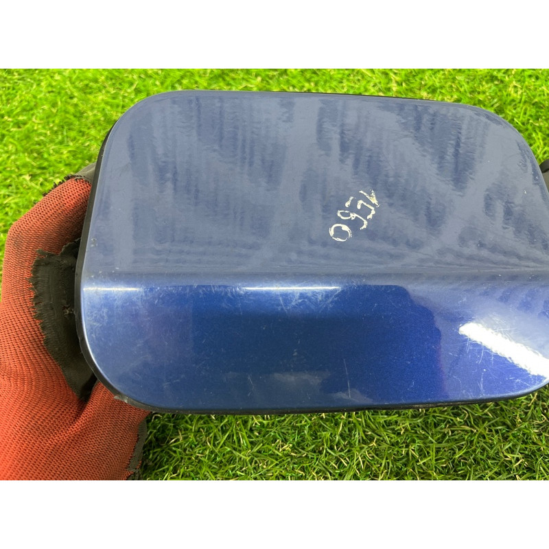 Лючок топливного бака (кузов и элементы) BMW 5-series E60 2004 M54B22 7034279