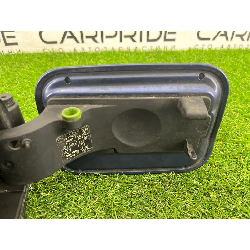 Лючок топливного бака (кузов и элементы) BMW 5-series E60 2004 M54B22 7034279