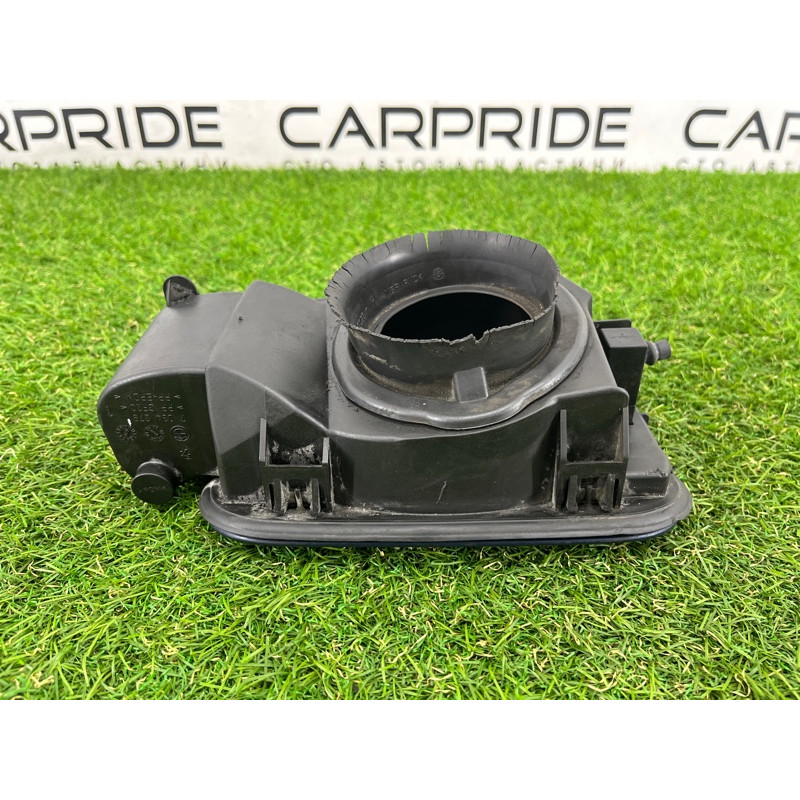 Лючок топливного бака (кузов и элементы) BMW 5-series E60 2004 M54B22 7034279