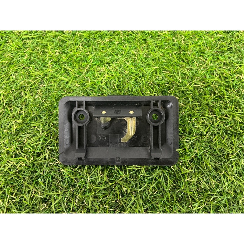 Замок бардачка (салон) BMW 5-series E60 M54b30