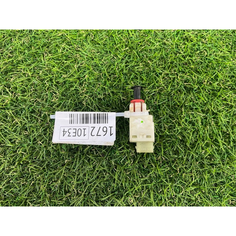 Концевик педали сцепления (электрика / датчики) BMW 5-series E34 61311378210