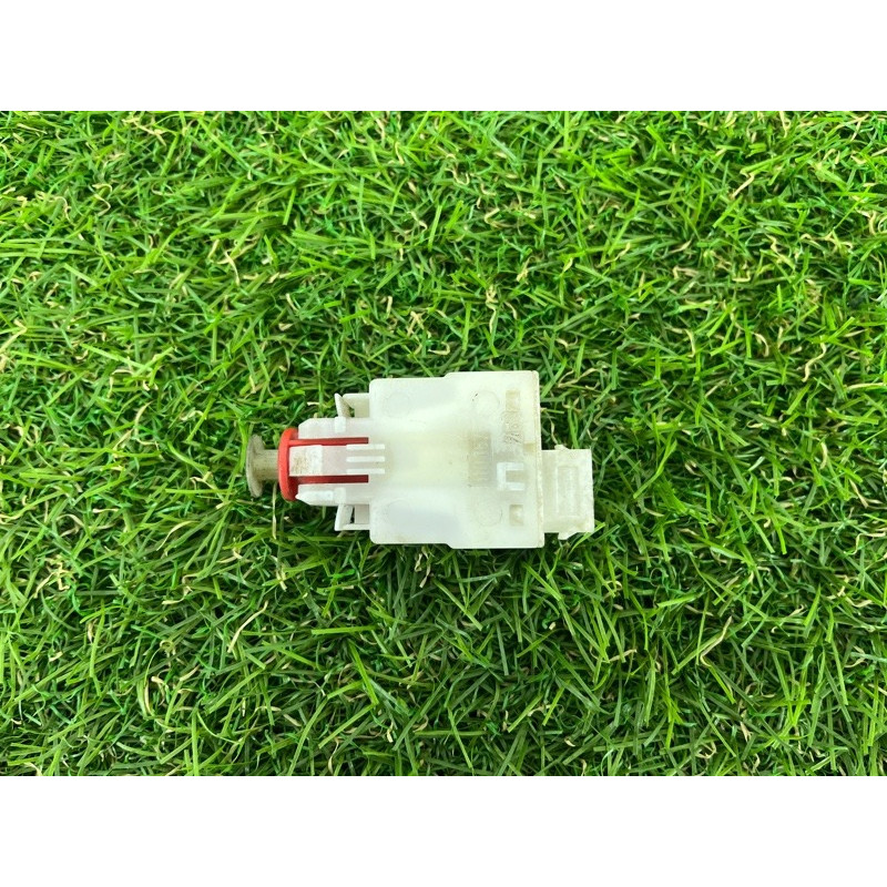 Концевик педали сцепления (электрика / датчики) BMW 5-series E39 2001 M47D20 61318360421