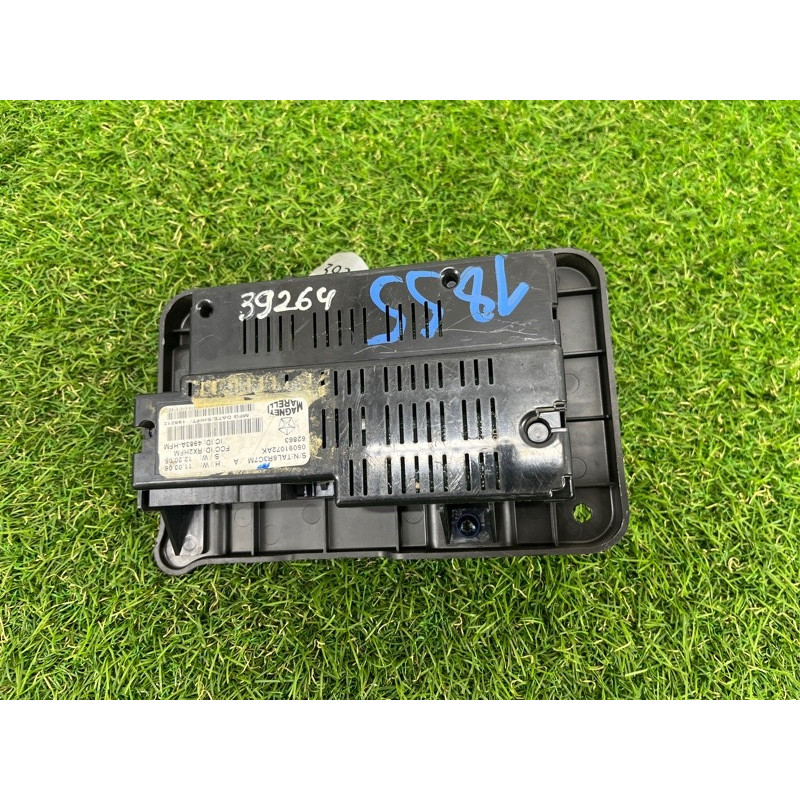 Блок управления интерфейсом (электрика / блок управления) Dodge Journey SXT 2013 3.6 5091072AK