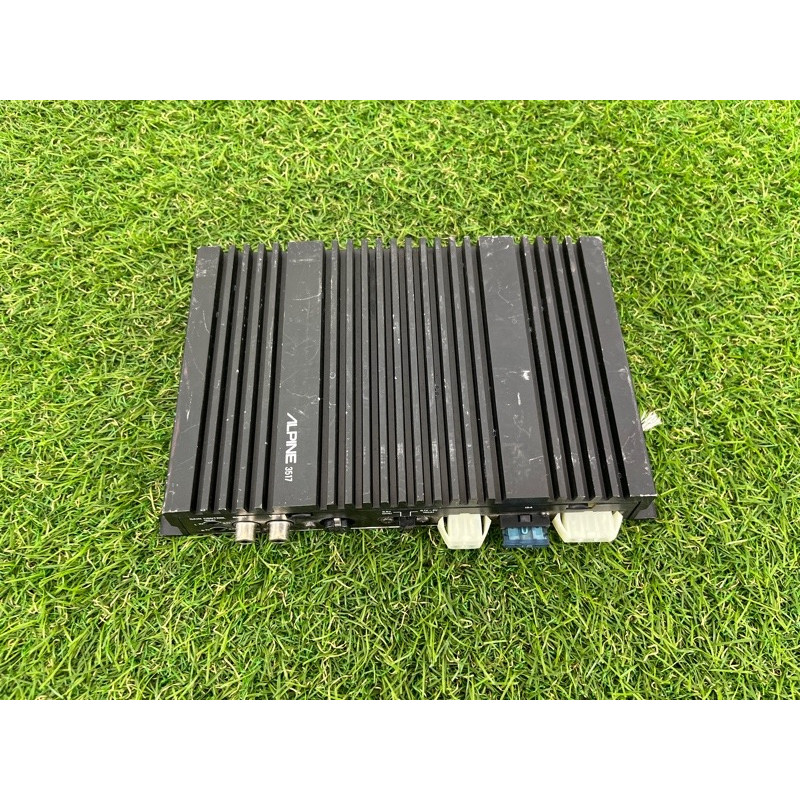 Усилитель звука (электрика) Mercedes-Benz S-class W126 560 sec 3517