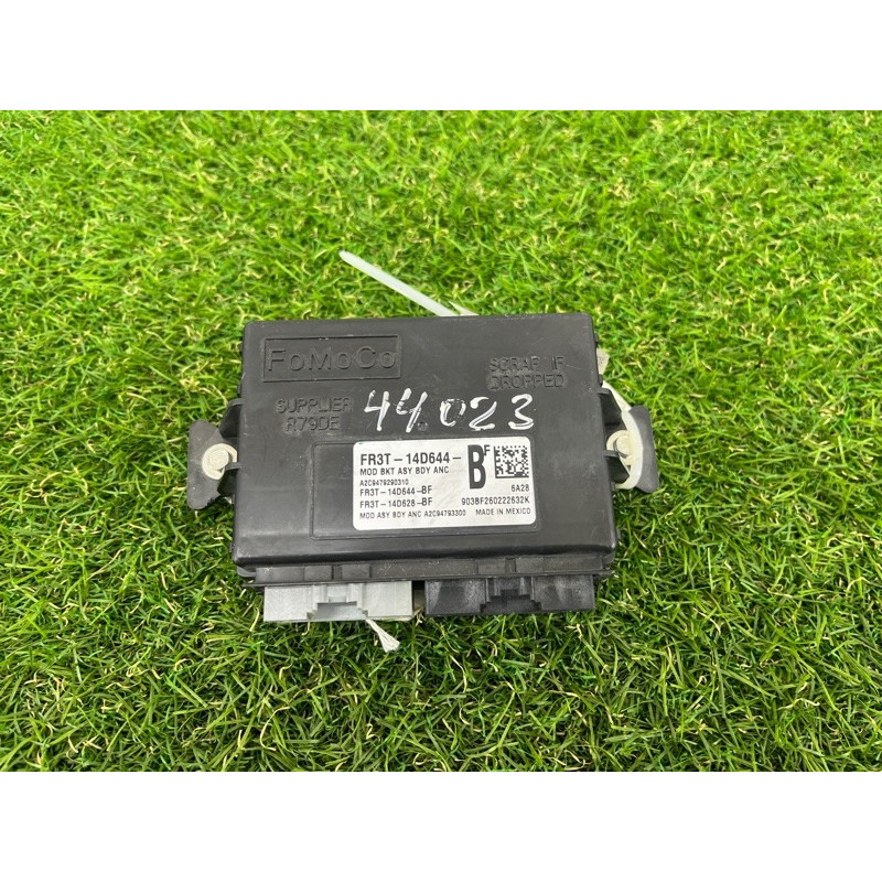 Блок управления светом (электрика / блок управления) Ford Mustang MK6 fr3t14d644bf