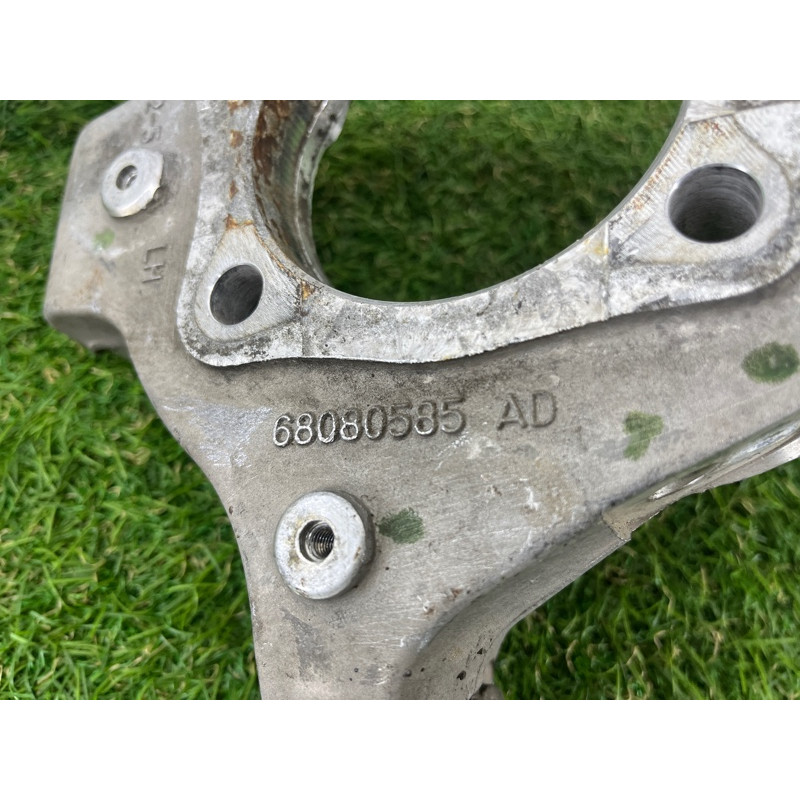 Поворотный кулак (подвеска) Dodge Dart PF 2014 2.4 68080585AD