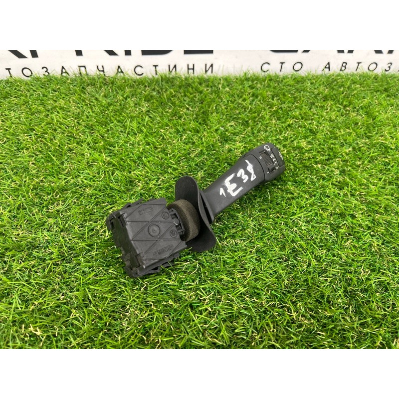 Переключатель дворников (электрика) BMW 7-series E38 1996 M60B40 61318352171