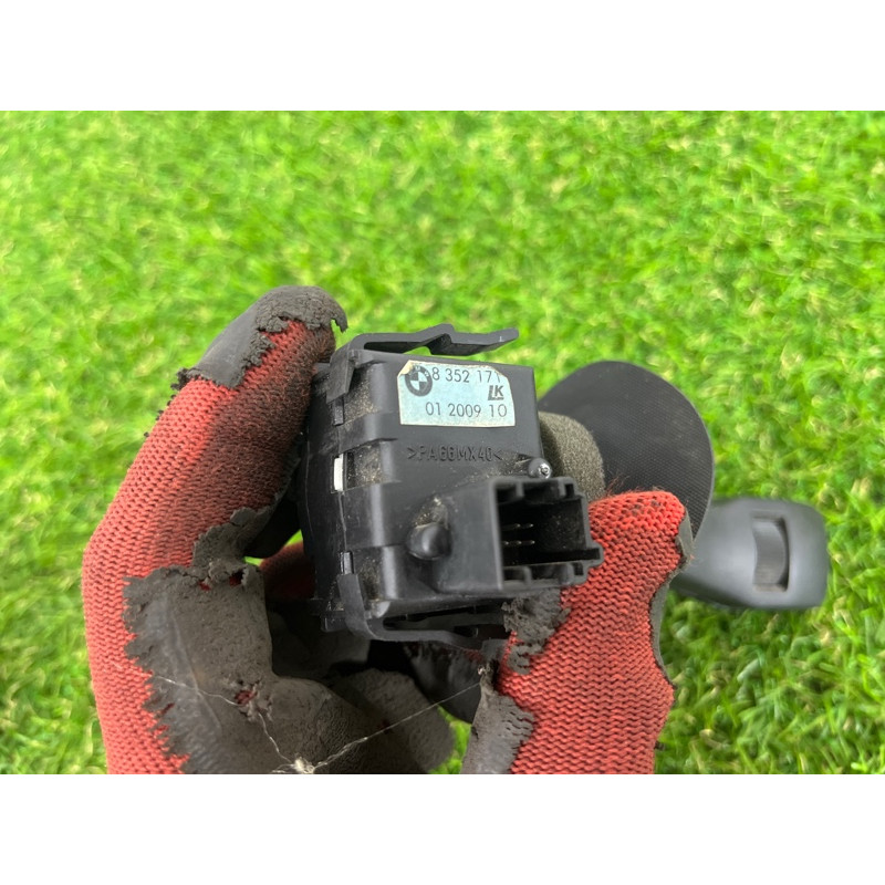 Переключатель дворников (электрика) BMW 7-series E38 1996 M60B40 61318352171