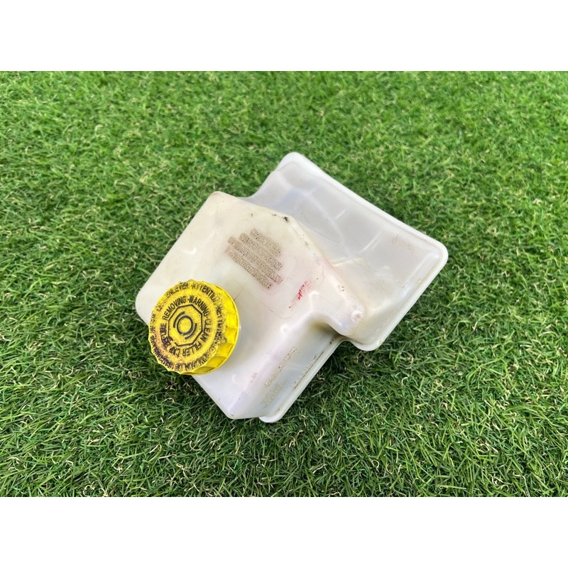 Бачок тормозной жидкости (тормозная система) Dodge Durango WD 2015 5.7 HEMi 32668087