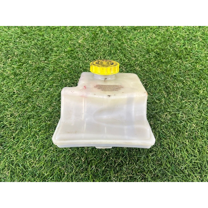 Бачок тормозной жидкости (тормозная система) Dodge Durango WD 2015 5.7 HEMi 32668087