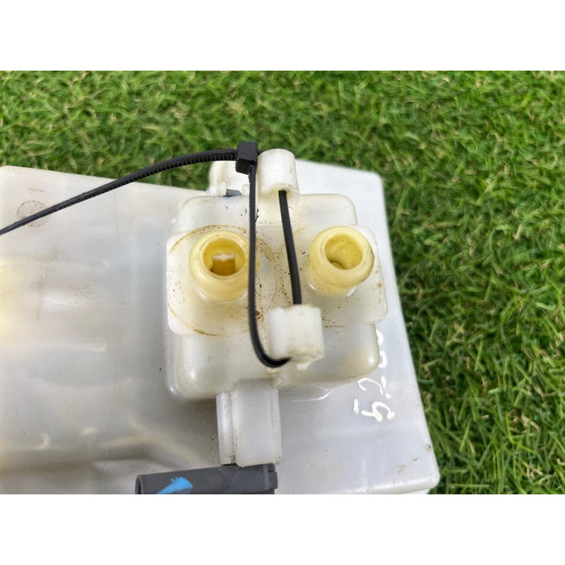 Бачок тормозной жидкости (тормозная система) Dodge Durango WD 2015 5.7 HEMi 32668087