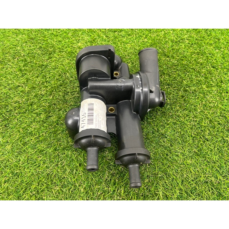 Корпус термостата (система охлаждения) Jeep Compass MK49 2011 2.4 04884568ac