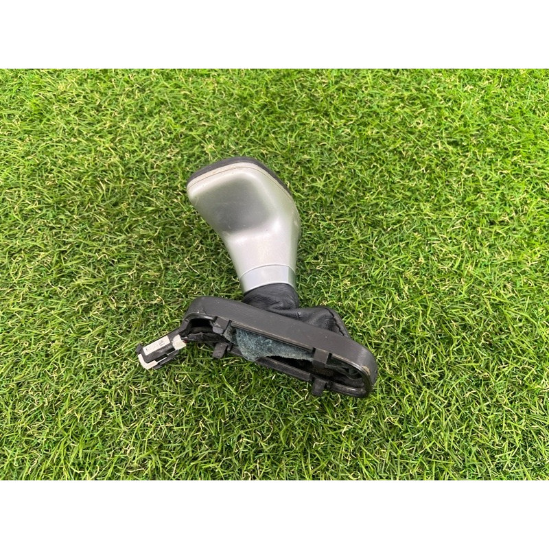 Ручка КПП (салон) Dodge Challenger LD 2015-2019 5nh921xcai