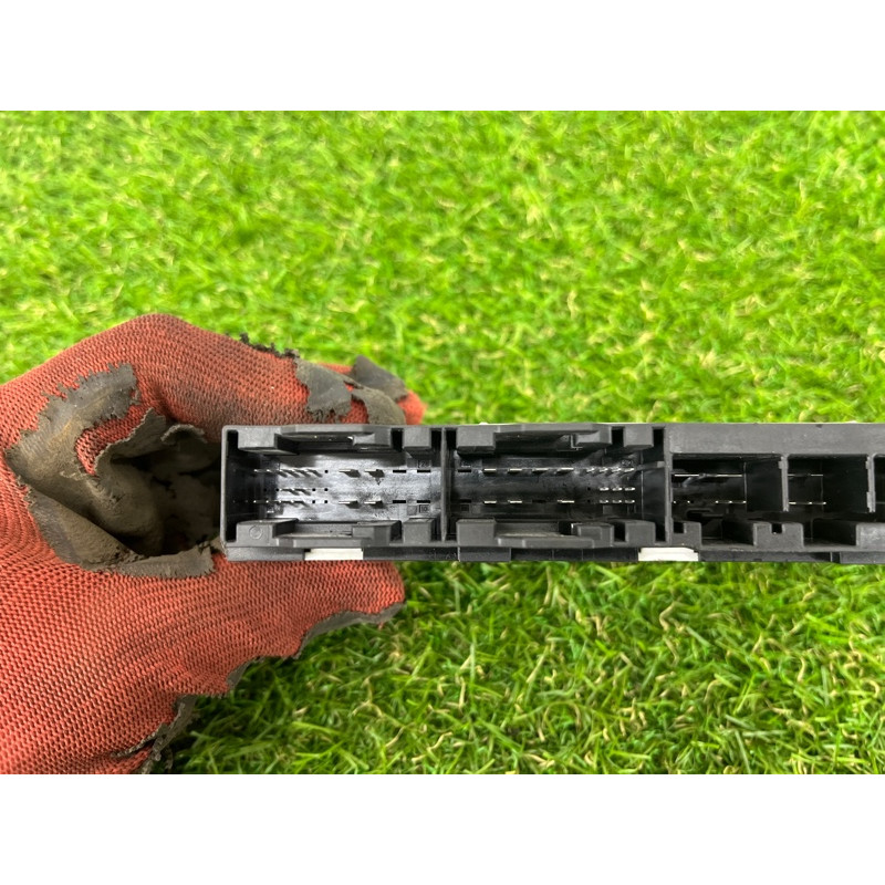 Блок управления сиденьем (электрика / блоки управления) BMW 5-series F10 2011 3.0 N55B30 61359248563