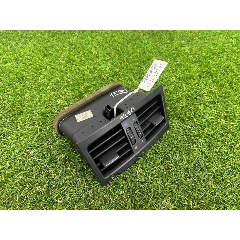 Дефлектор воздуховода (салон) BMW 3-series E90 2006 N46B20 64227130707