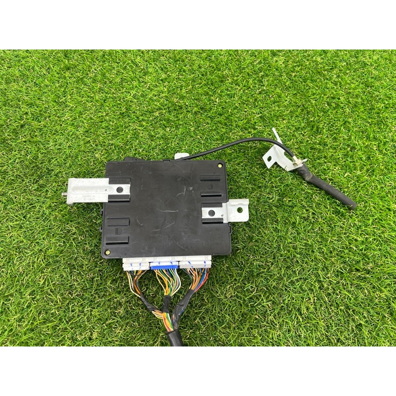 Блок комфорту (електрика / блок управління) Hyundai Sonata YF 2013 2.4 954003q004