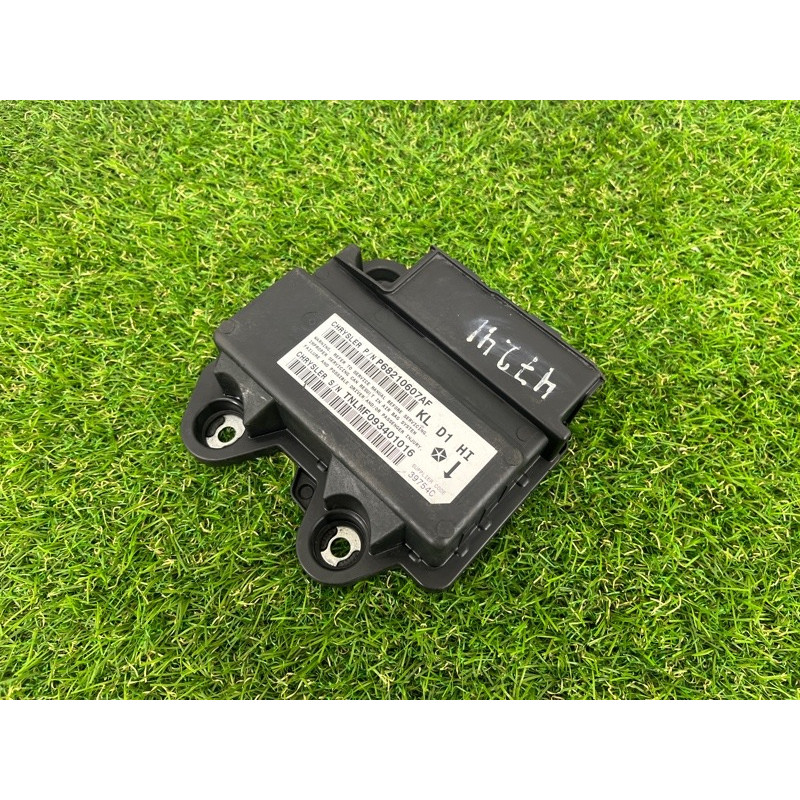 Блок управления airbag (airbag/безопасность) Jeep Cherokee Trailhawk 2014 2.4 68210607af