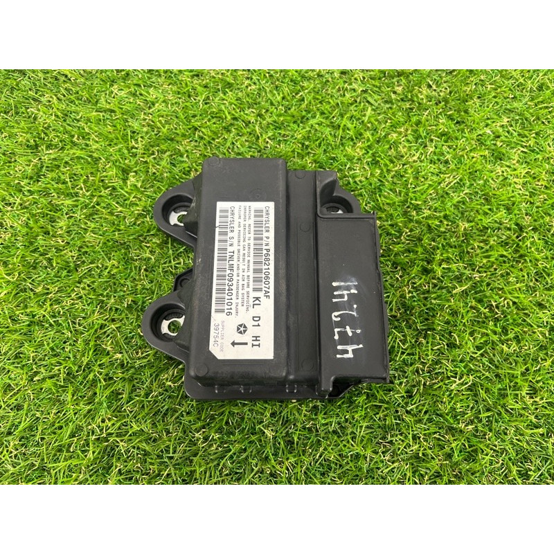 Блок управления airbag (airbag/безопасность) Jeep Cherokee Trailhawk 2014 2.4 68210607af