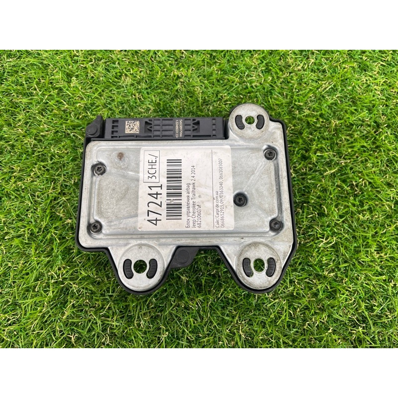 Блок управления airbag (airbag/безопасность) Jeep Cherokee Trailhawk 2014 2.4 68210607af