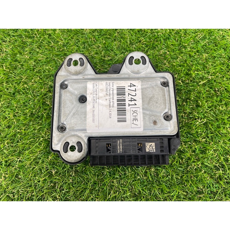 Блок управления airbag (airbag/безопасность) Jeep Cherokee Trailhawk 2014 2.4 68210607af