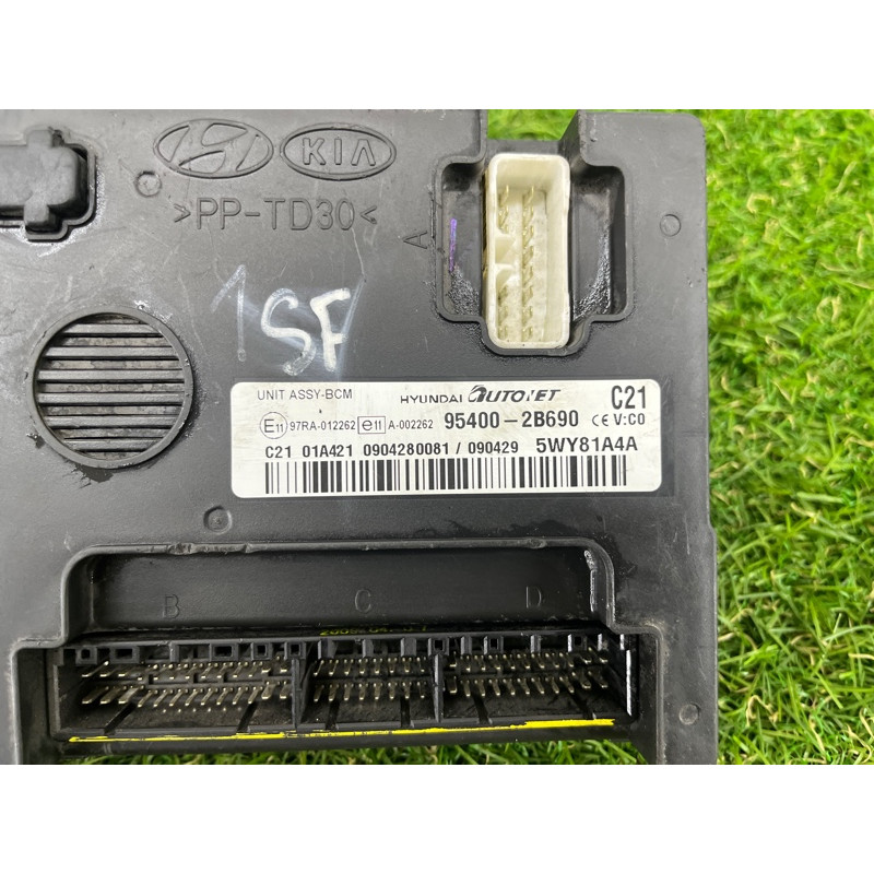 Блок комфорта (электрика / блок управления) Hyundai Santa Fe CM 2009 2.2 CRDI 954002B690
