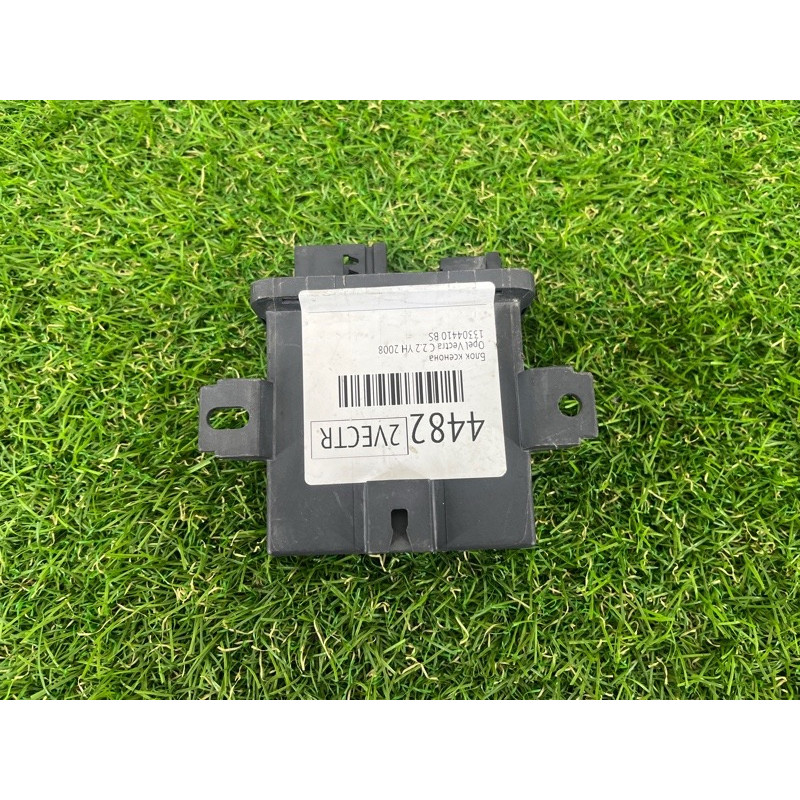 Блок управления светом (электрика / блок управления) Opel Vectra C 2008 2.2 YH 13304410