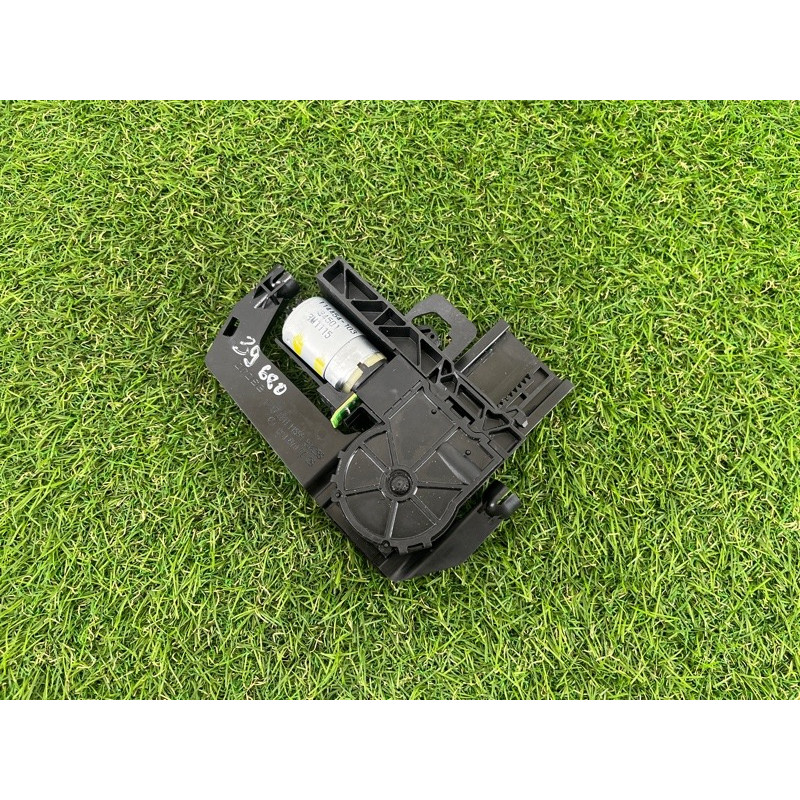 Привод подголовника (электрика) Mercedes-Benz GL X164 2012 4.6 0009700026