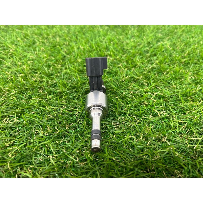 Форсунка топливная (топливная система) Cadillac Xt5 1 2016 3.6 12647362