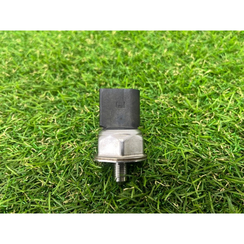 Датчик давления топлива (электрика / датчики) BMW 3-series E92 2010 3.0 N54 13537537319