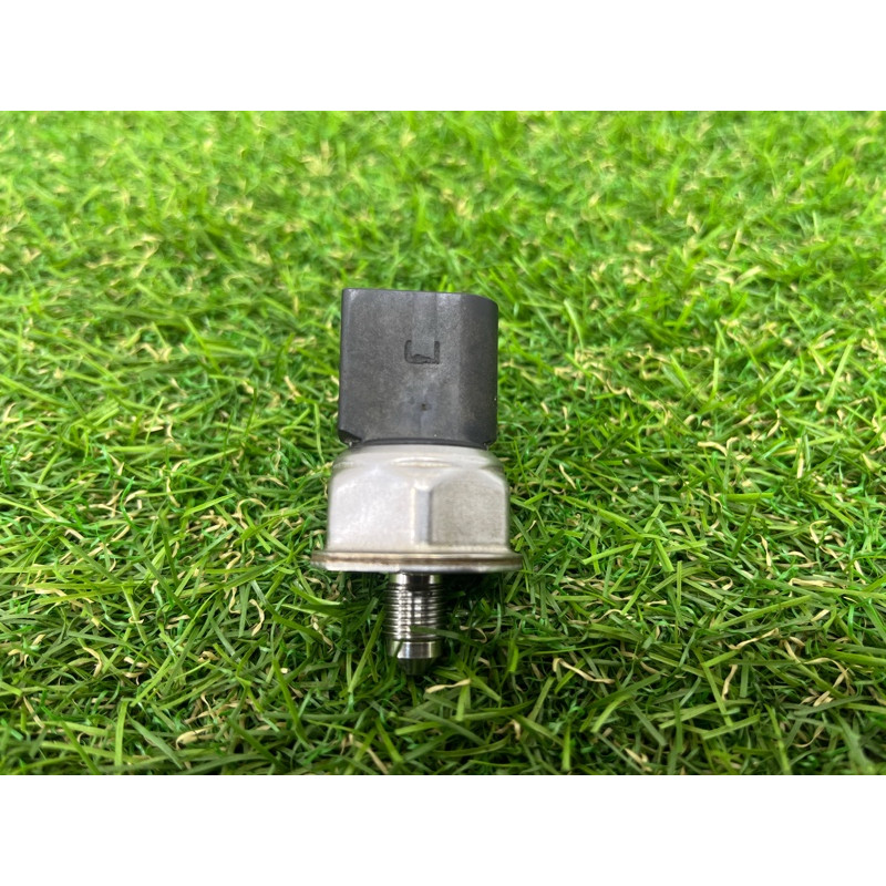 Датчик давления топлива (электрика / датчики) BMW 3-series E92 2010 3.0 N54 13537537319