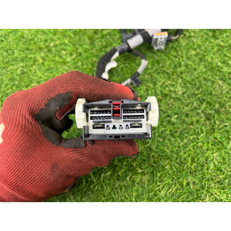 Проводка крышки багажника (электрика) Cadillac Xt5 1 2016 3.6 84013037