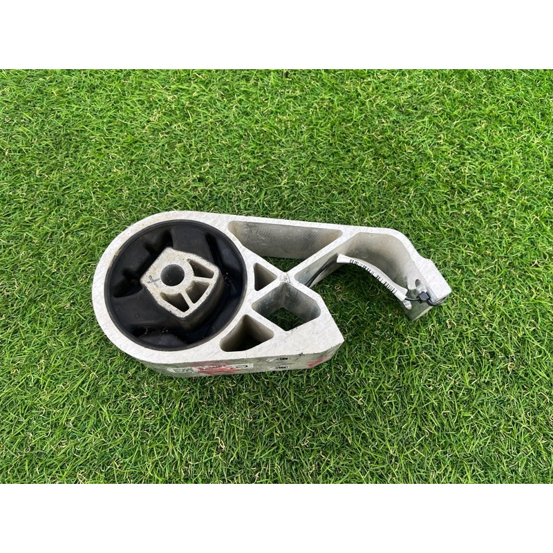 Подушка КПП (трансмиссия) Cadillac Xt5 1 2016 3.6 84141110