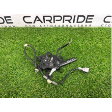 Замок капота