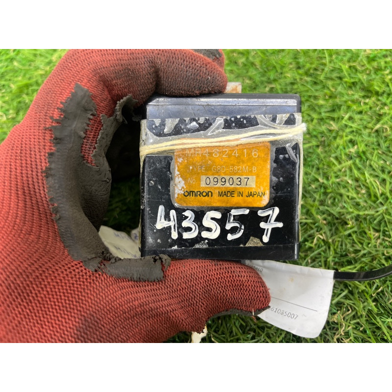 Блок управления центральным замком (электрика / блок управления) Mitsubishi Montero 3 mr482416