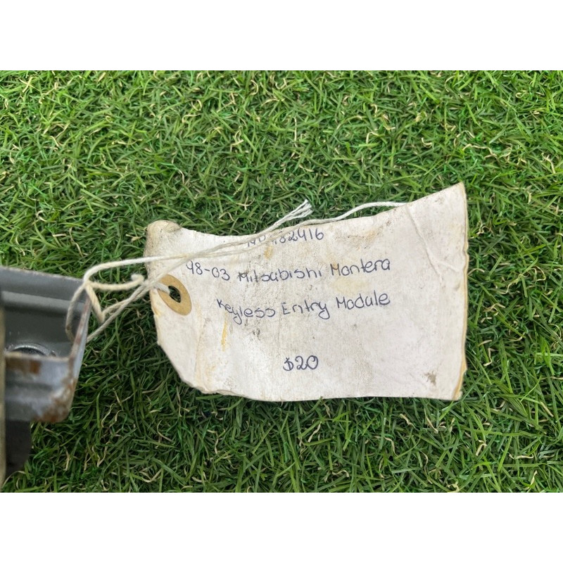 Блок управления центральным замком (электрика / блок управления) Mitsubishi Montero 3 mr482416