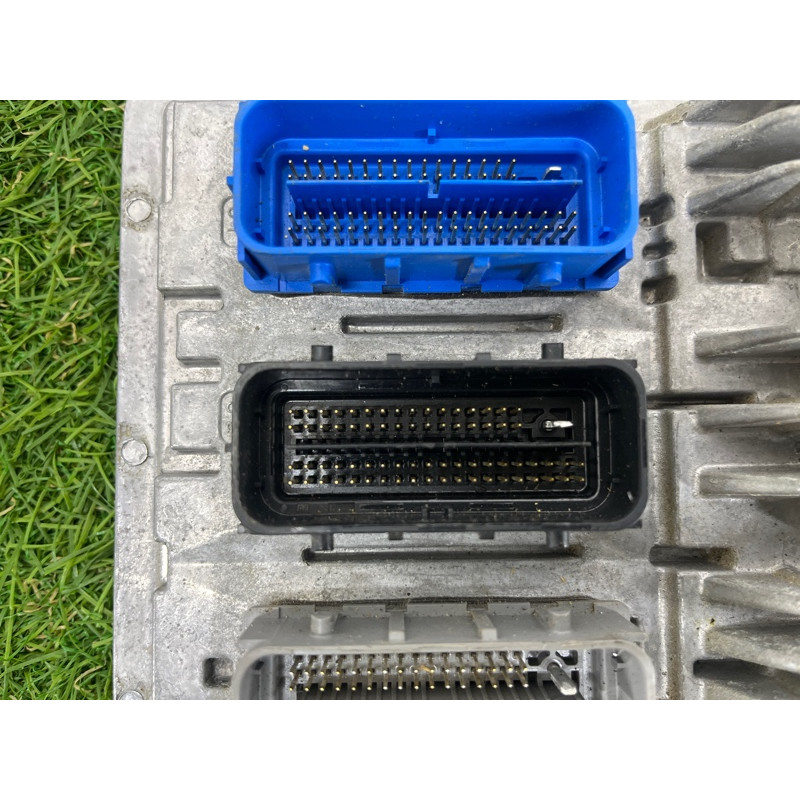 Блок управления двигателем (электрика / блок управления) Chevrolet Malibu 9 12680876