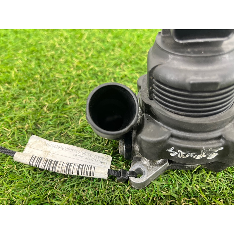 Клапан ЕГР (двигатель и элементы) Volkswagen Passat B7 2014 1.8 06k131097m