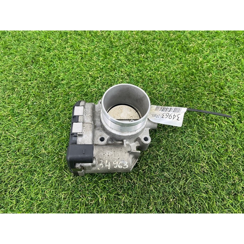 Дроссельная заслонка (электрика двигателя) Volkswagen Passat B7 2014 1.8 06k133062d